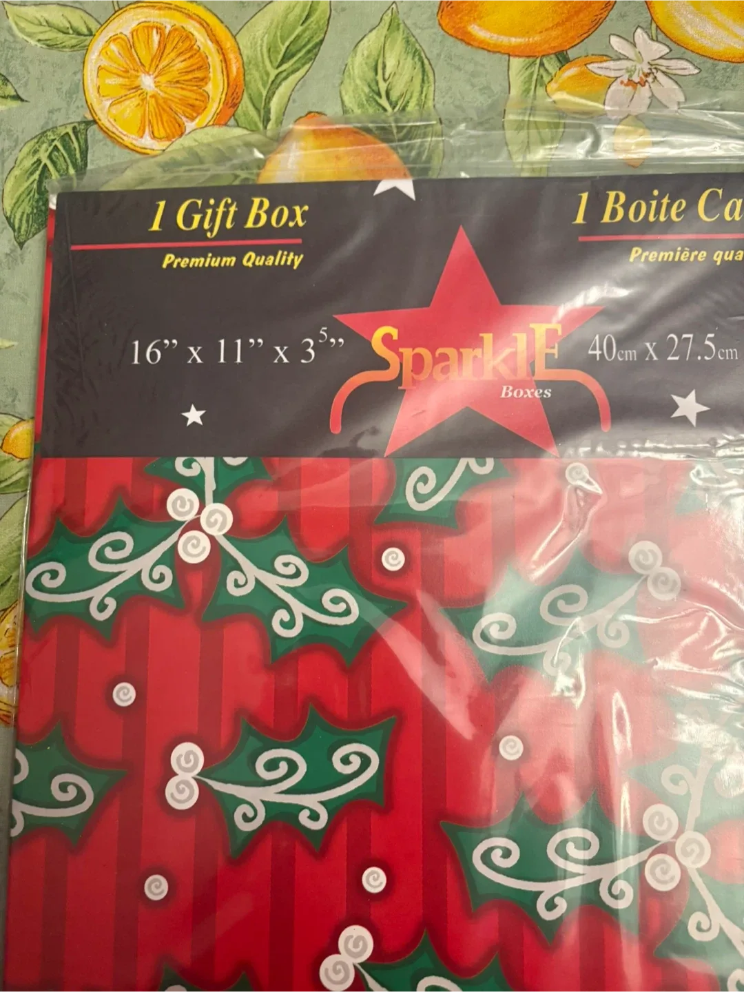 2 Christmas Gift boxes (New) (40cm x 27.5cm x 8.75cm) (FREE) image indicator(3)