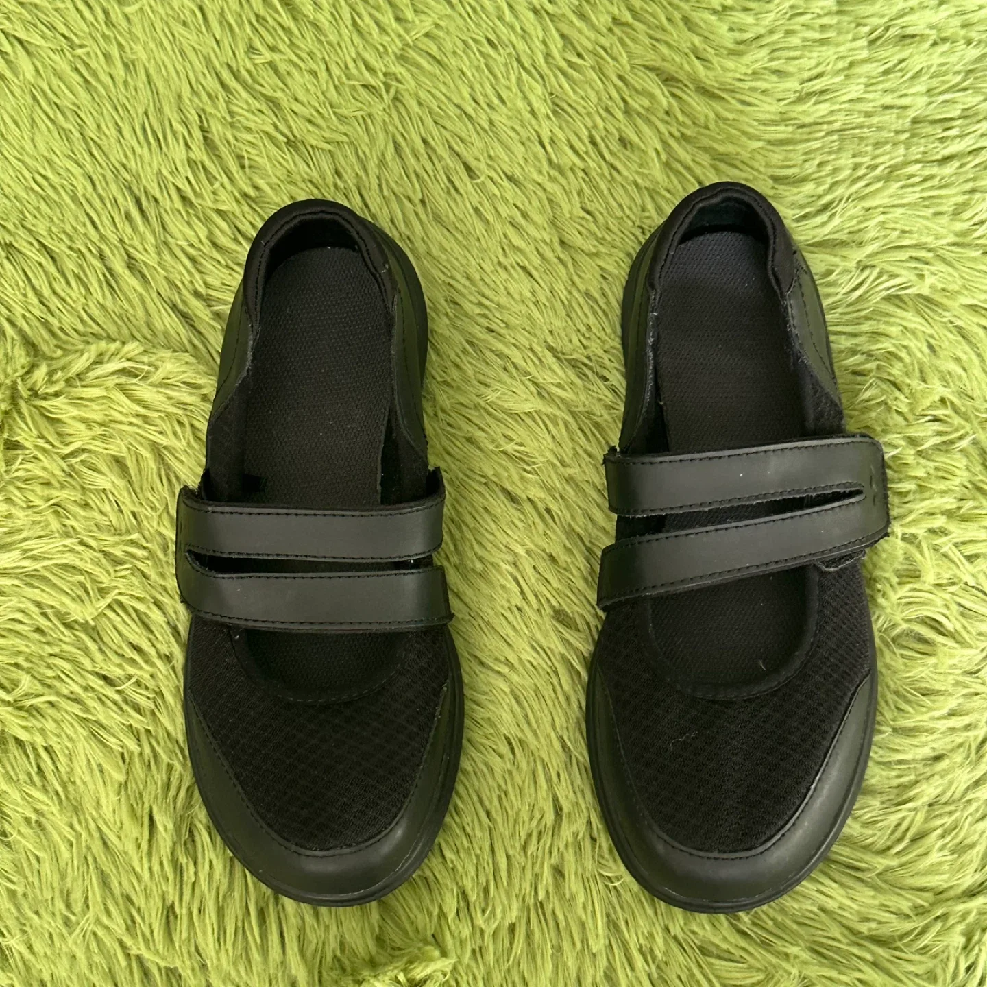 Black Mary Jane Shoes - Size 5W