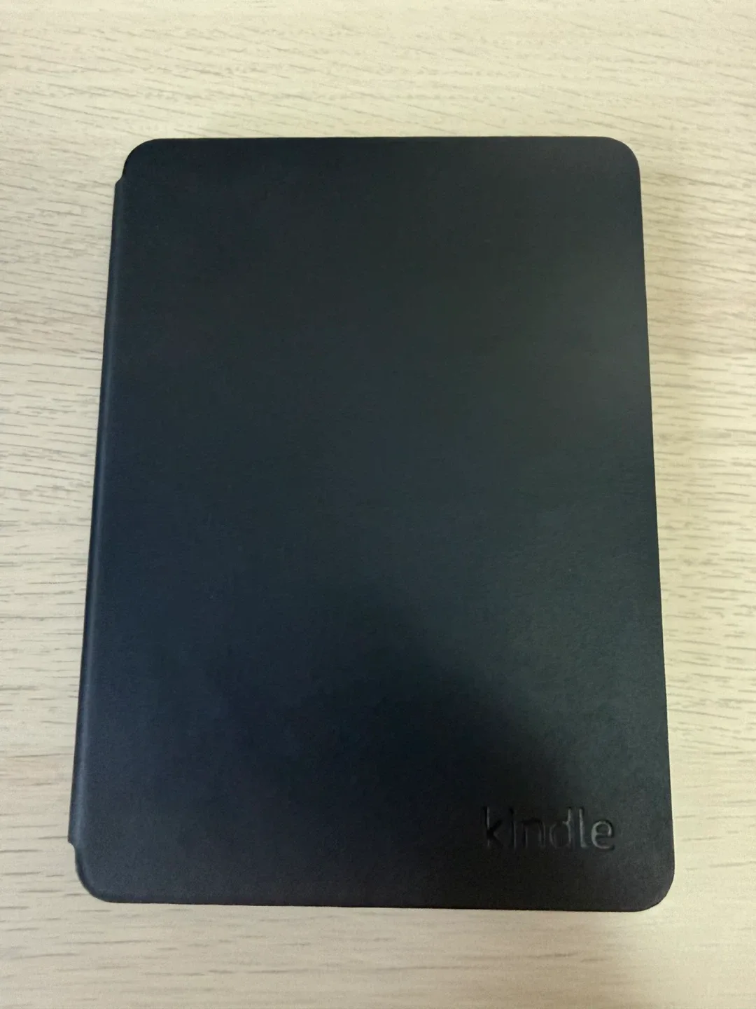 Kindle Paperwhite Signature (32GB 12th gen) + Cover image indicator(3)