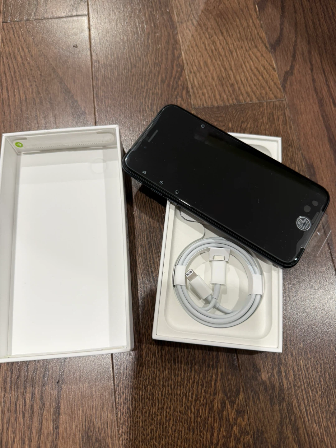 iPhone SE3Rd Generation NEW - photo 2