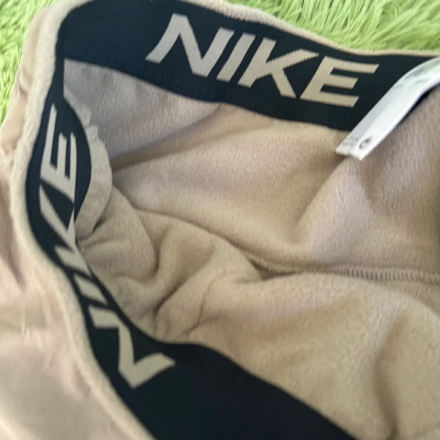 Nike Therma-FIT Standard Fit Pants XL image indicator(3)