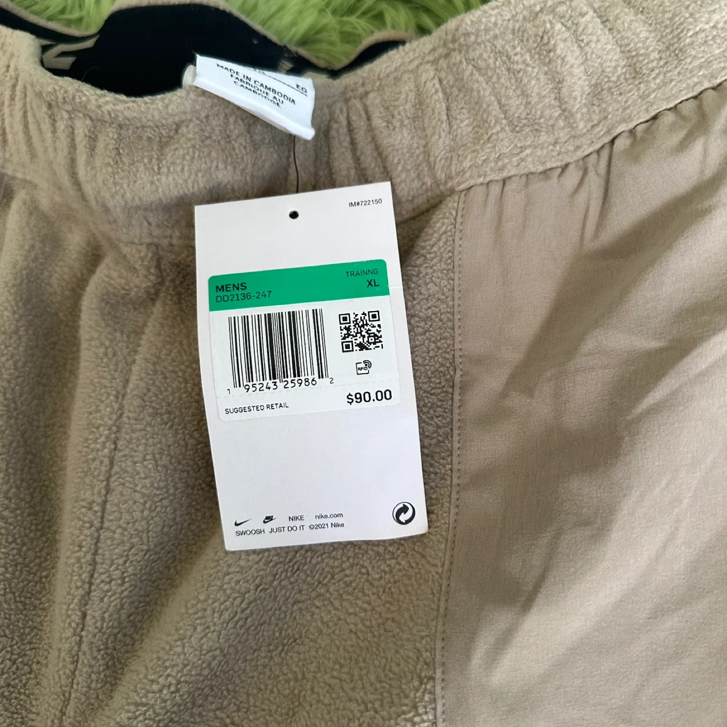 Nike Therma-FIT Standard Fit Pants XL image indicator(7)