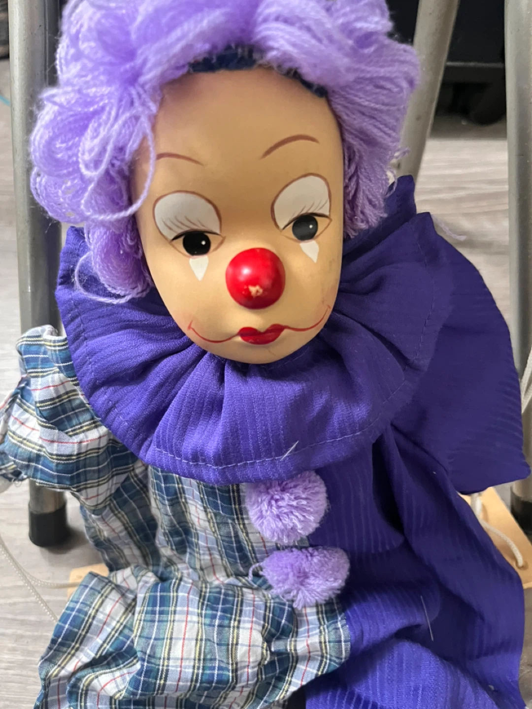 Porcelain Clown on a swing - photo 2