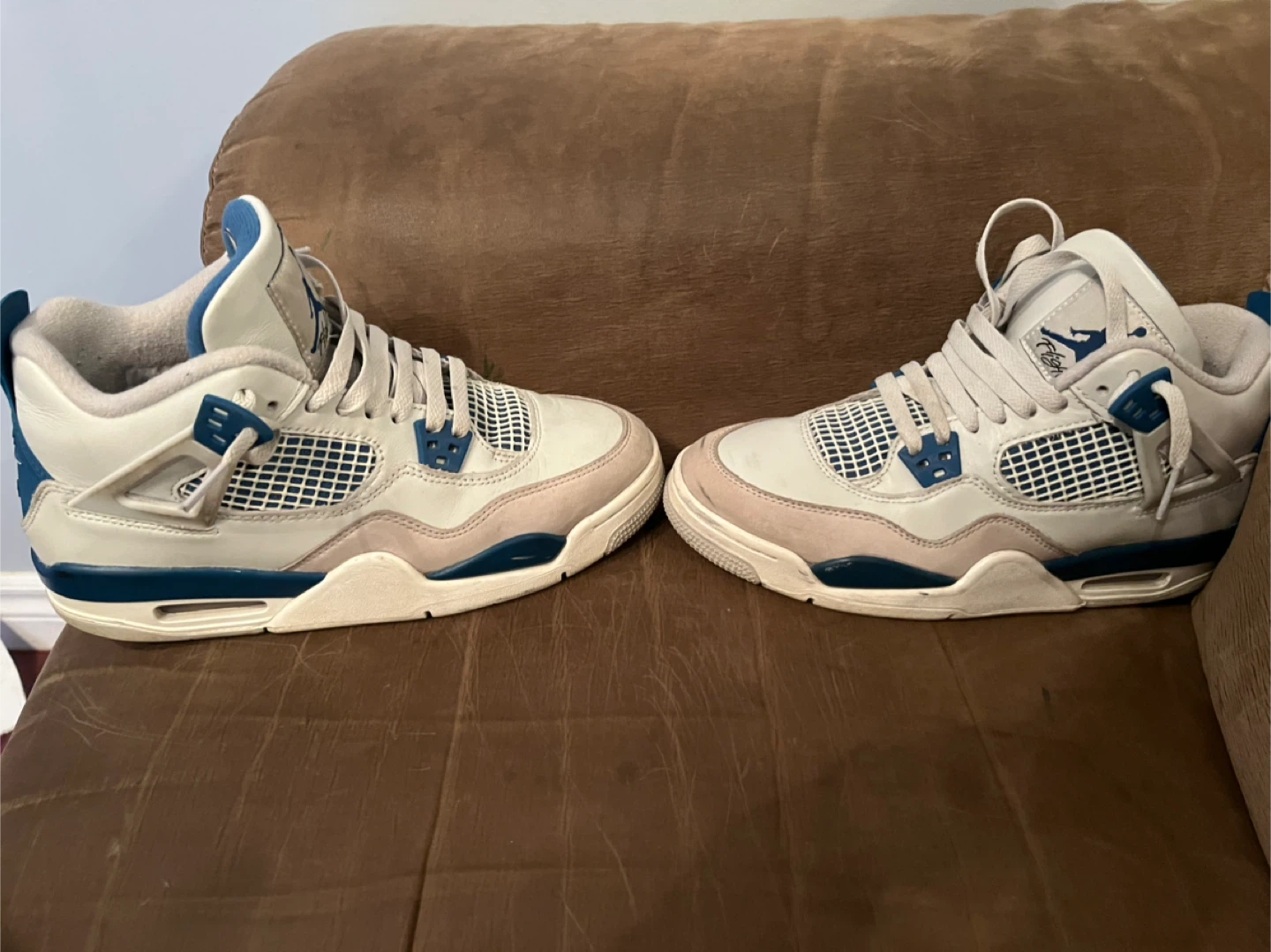 Nike Air Jordan 4 Retro - Size 6.5 - photo 3