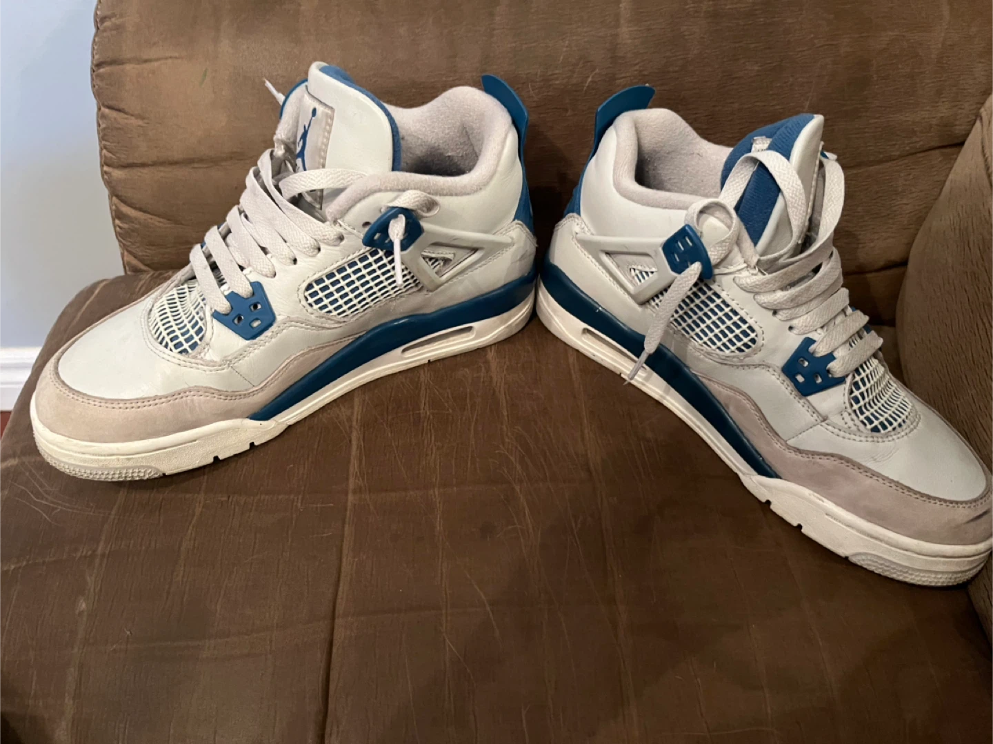 Nike Air Jordan 4 Retro - Size 6.5 - photo 2