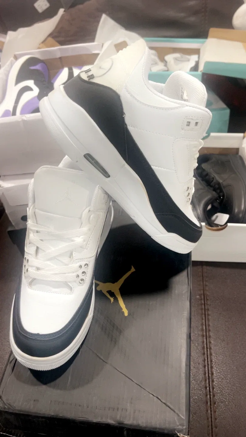 Jordan 3 Retro White/Black image indicator(5)