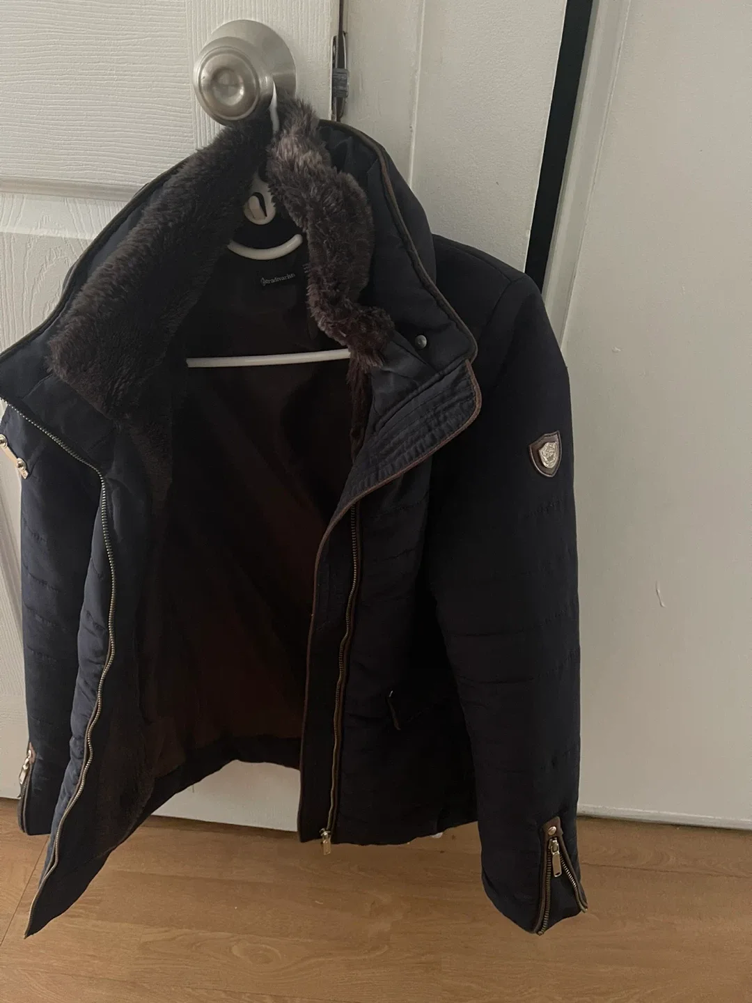 Stradivarius Winter Coat - Size S image indicator(3)