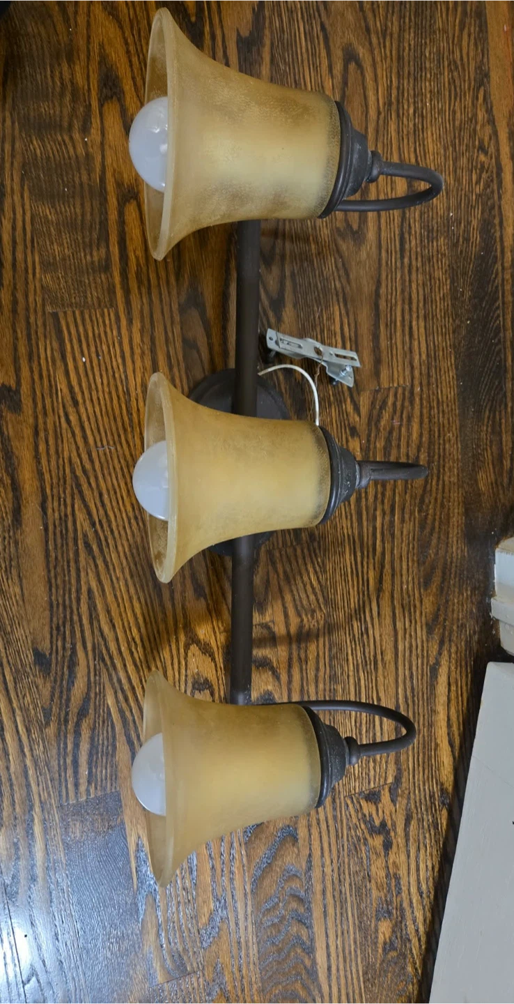 3-Light Bathroom Vanity Light Fixture - photo 2