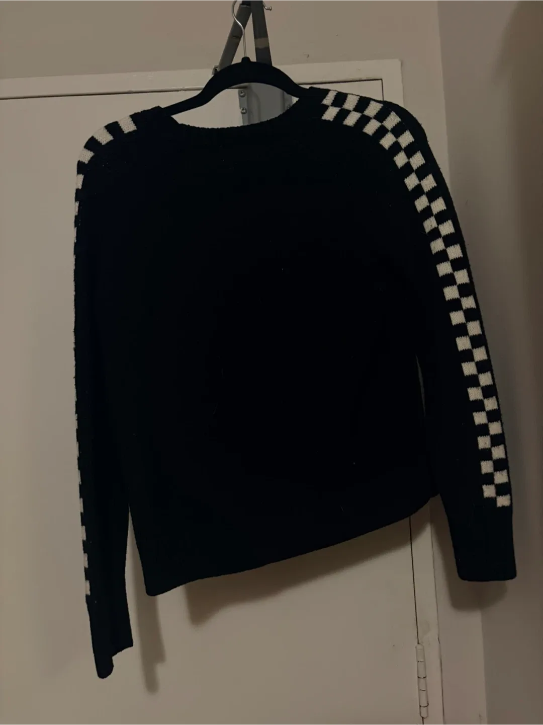 Vintage Nintendo 64 Black Sweater - Size S image indicator(2)