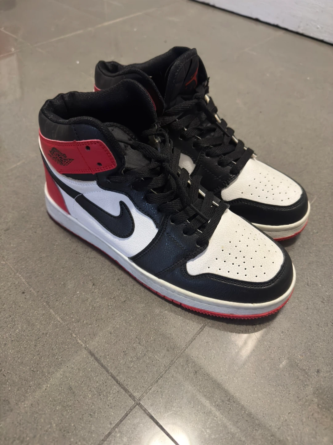 Nike Air Jordan 1 Retro High OG Mens 7.5