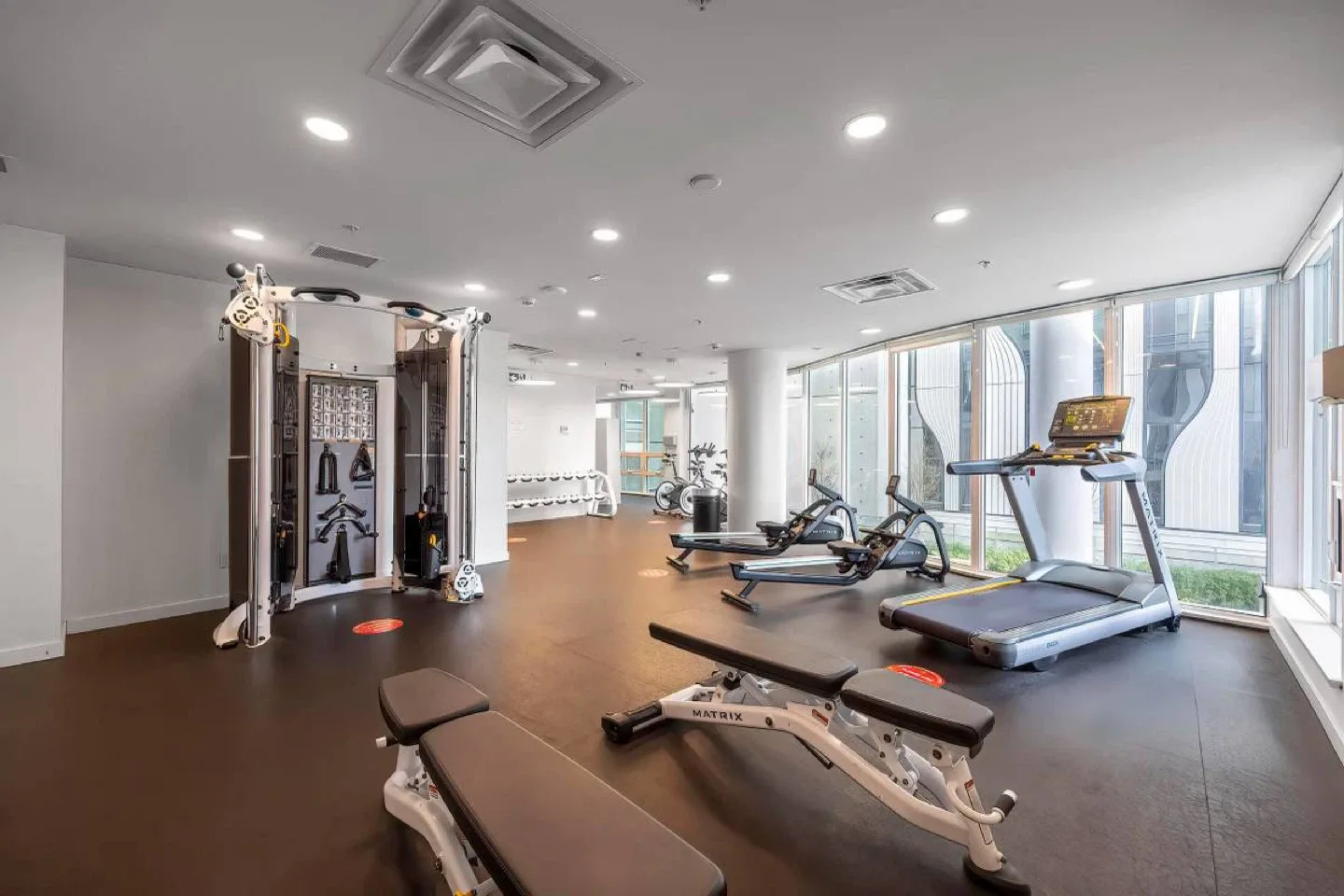 PRIME ON THE PLAZA Surrey image indicator(8)