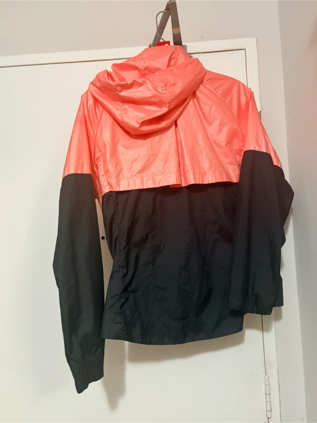 Old School Nike Windrunner Jacket - Size M