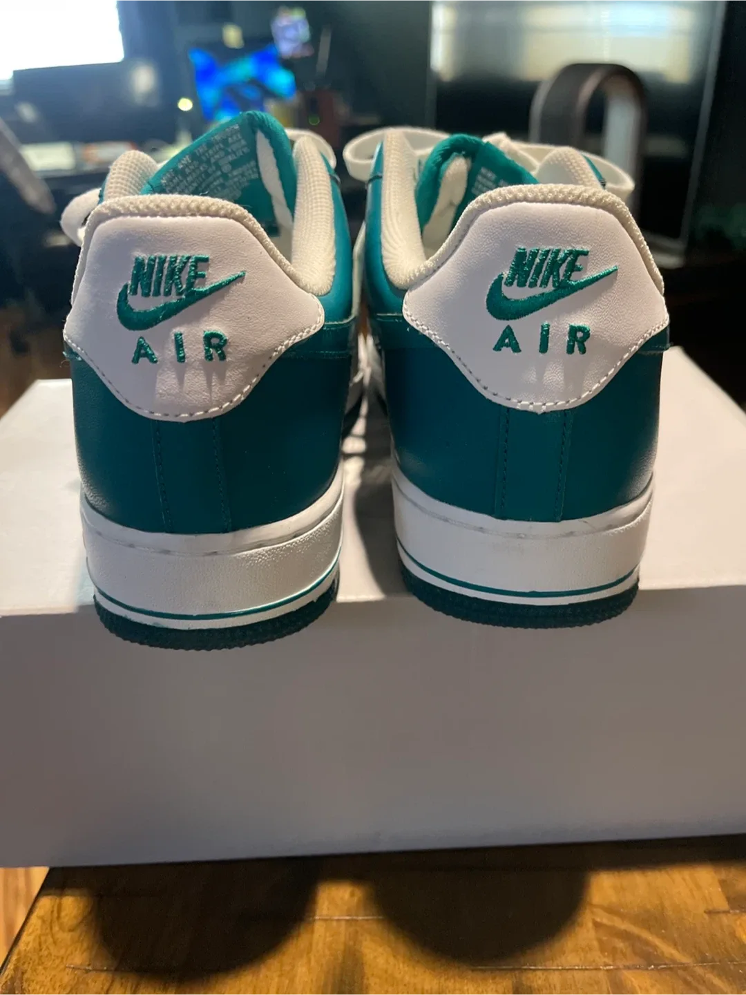 Nike Air Force 1 Low Teal Size 8 image indicator(3)