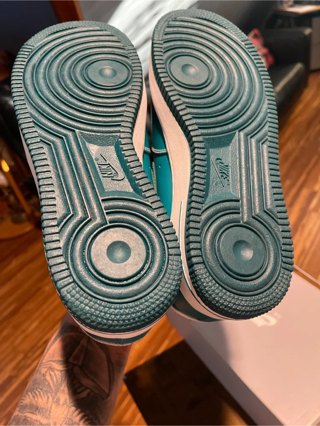 Nike Air Force 1 Low Teal Size 8 image indicator(6)