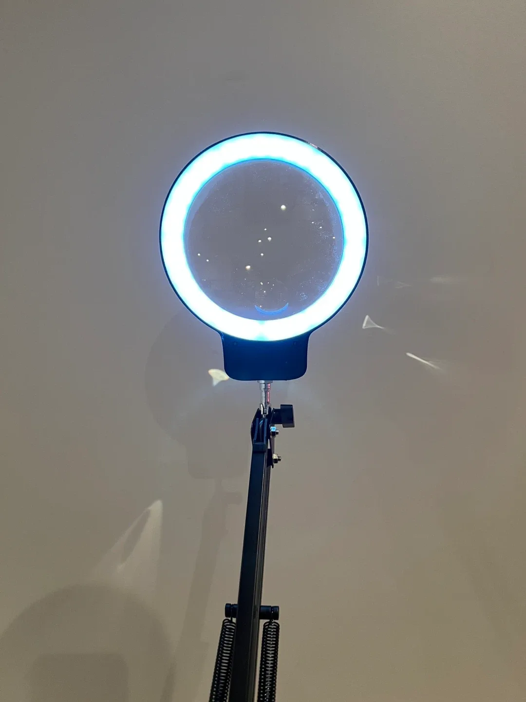 LED Magnifying Floor Lamp - Black image indicator(3)