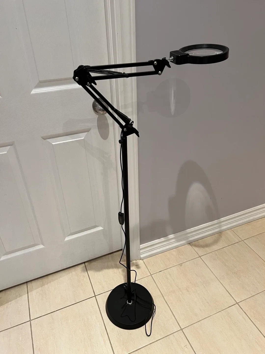 LED Magnifying Floor Lamp - Black