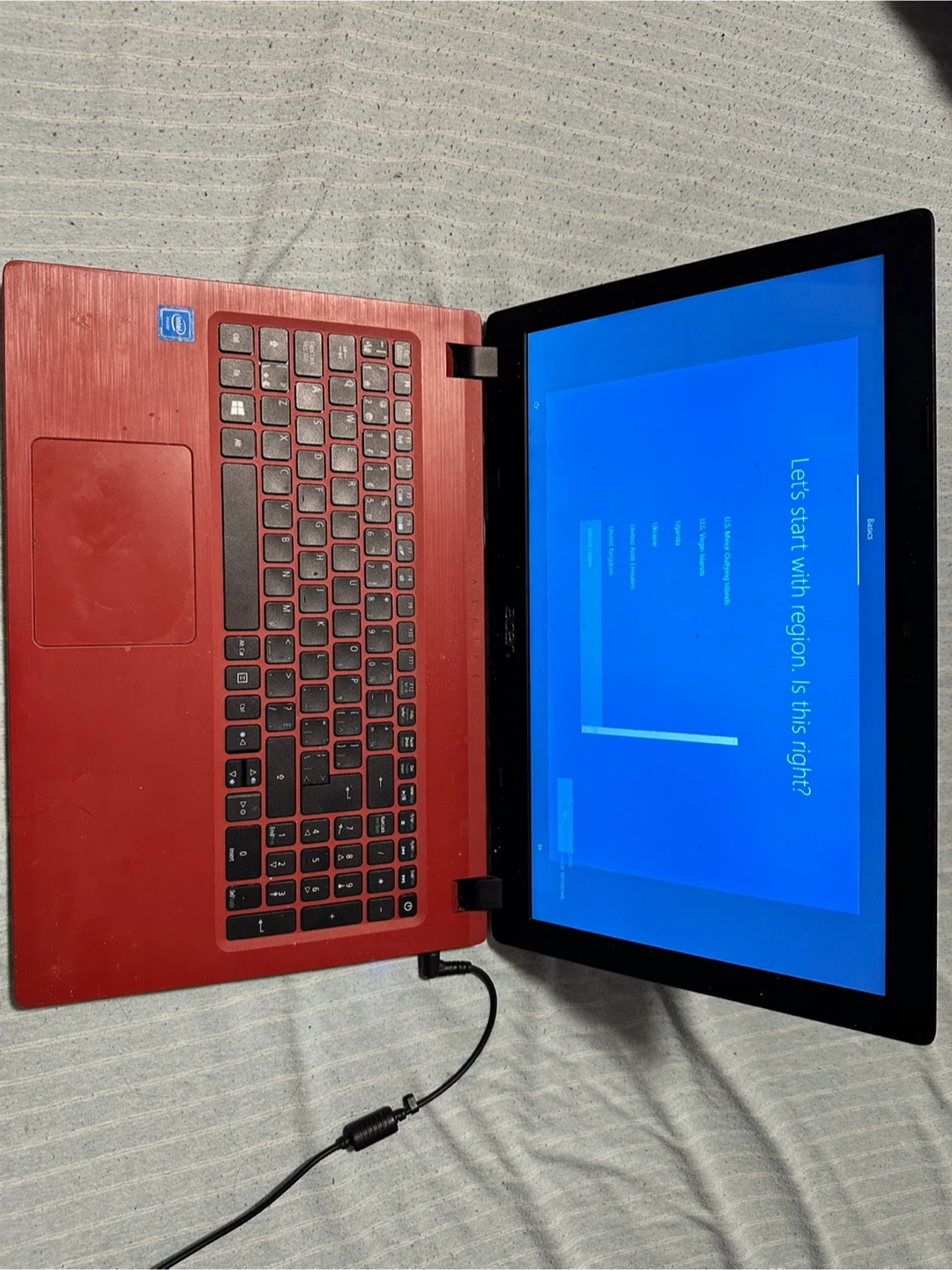 Acer Aspire Laptop - Red - photo 2