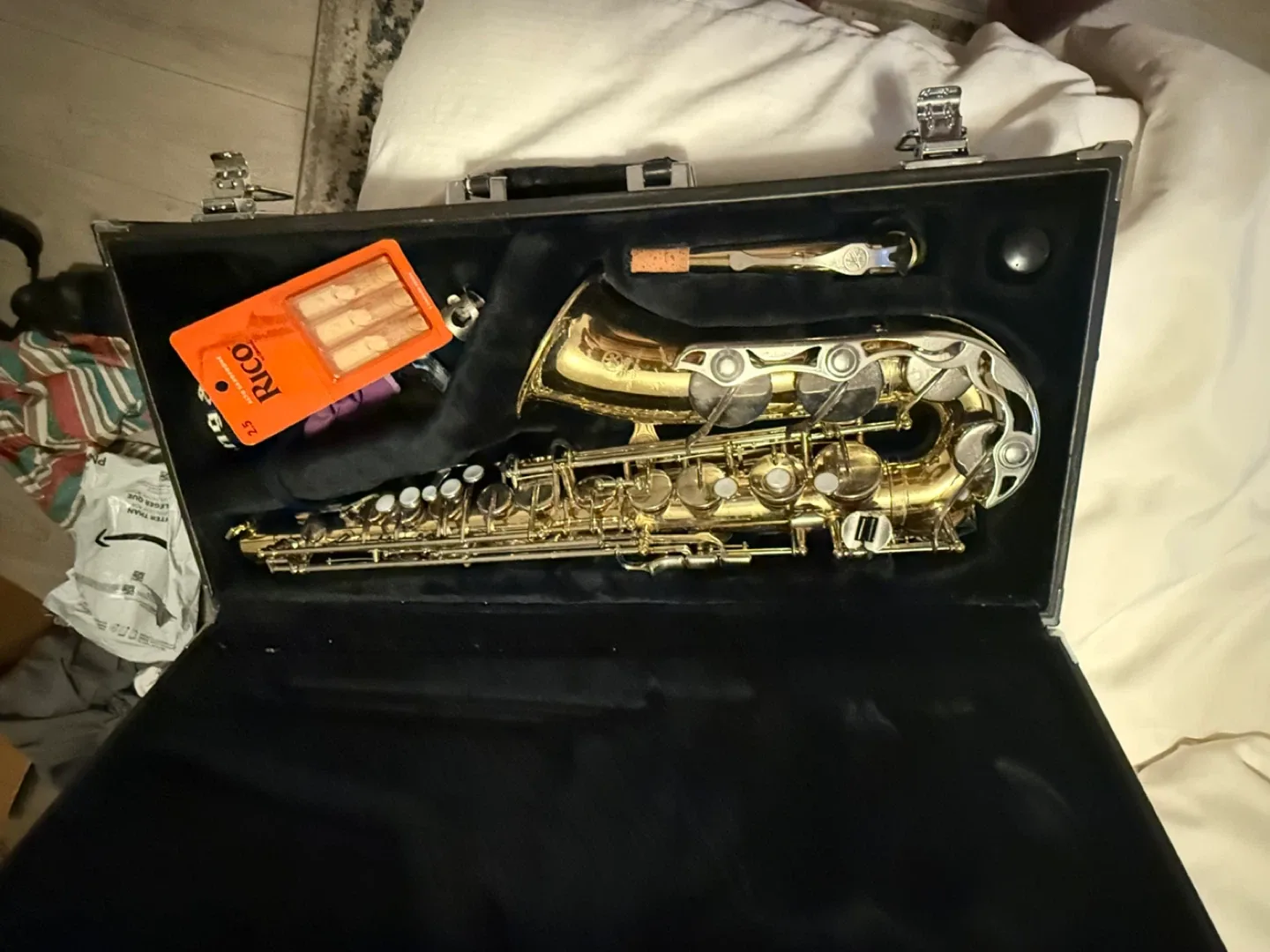 Yamaha-23 Alto Saxophone with Case & Rico Reeds