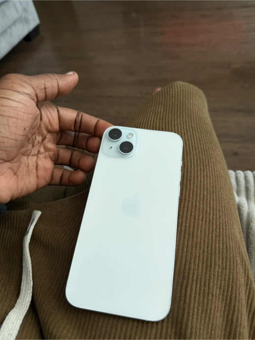 Apple iPhone 15 plus - White