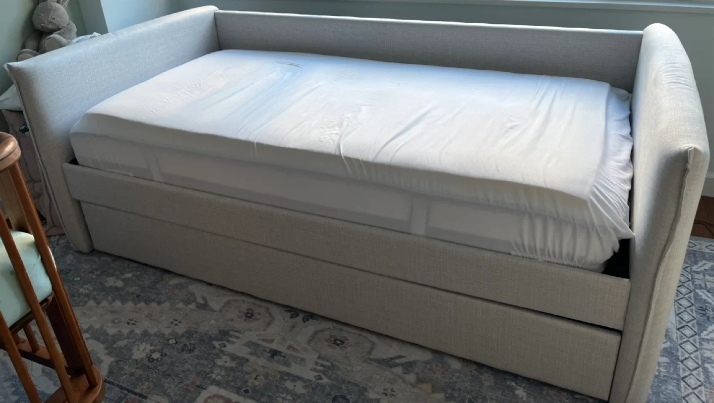 Daybed with Trundle image indicator(5)