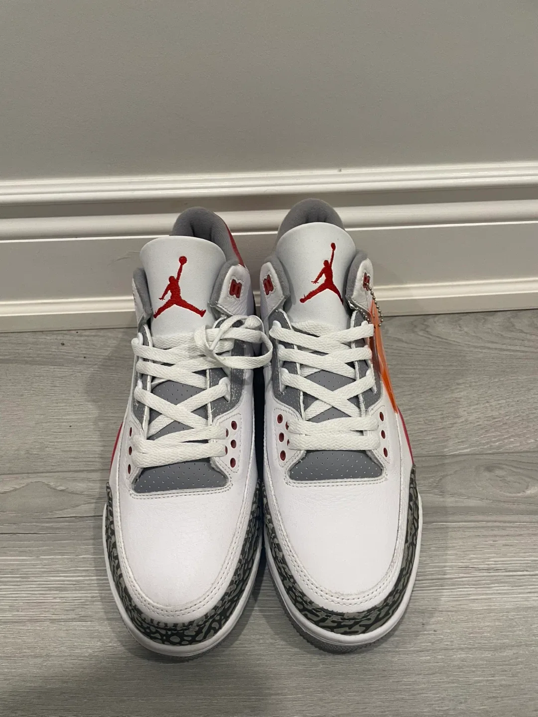 Jordan 3 Fire Red - size 11 image indicator(2)