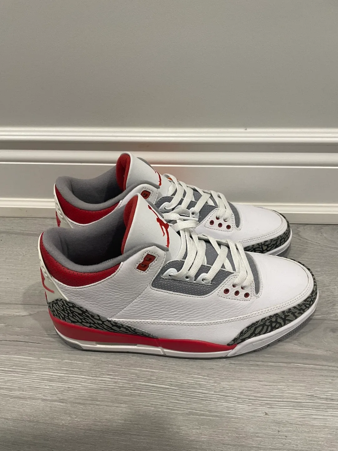 Jordan 3 Fire Red - size 11