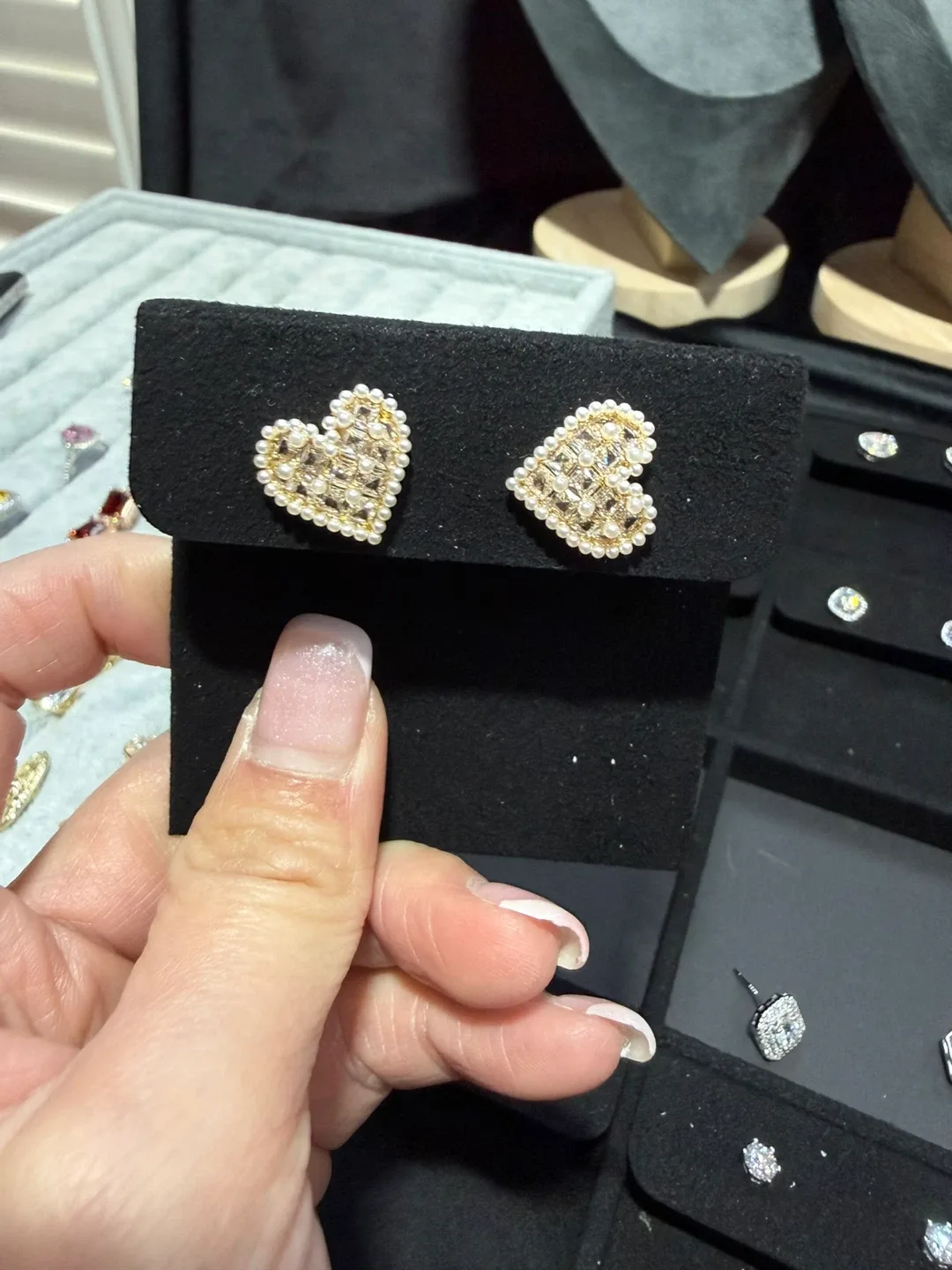 Heart-shaped Pearl Earrings