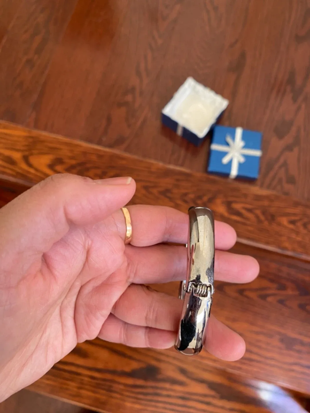 Black & Rhinestone Bangle Bracelet with Box image indicator(5)