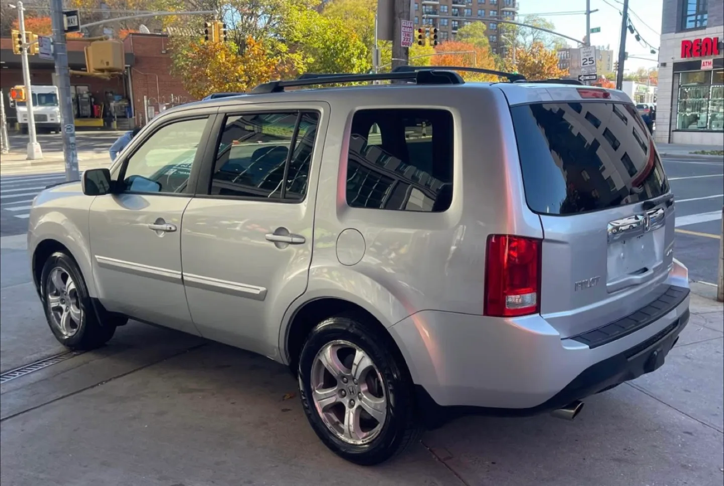 2014Honda Pilot EXL SUV image indicator(4)