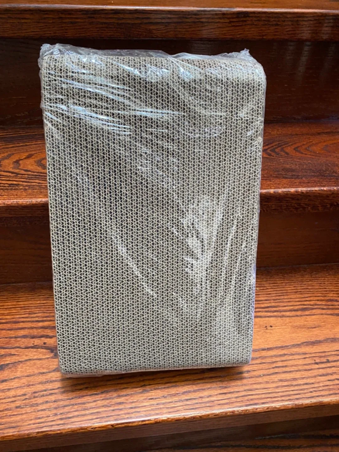 New Dimaka L-Shaped Cat Scratcher (16.5" Tall) image indicator(4)