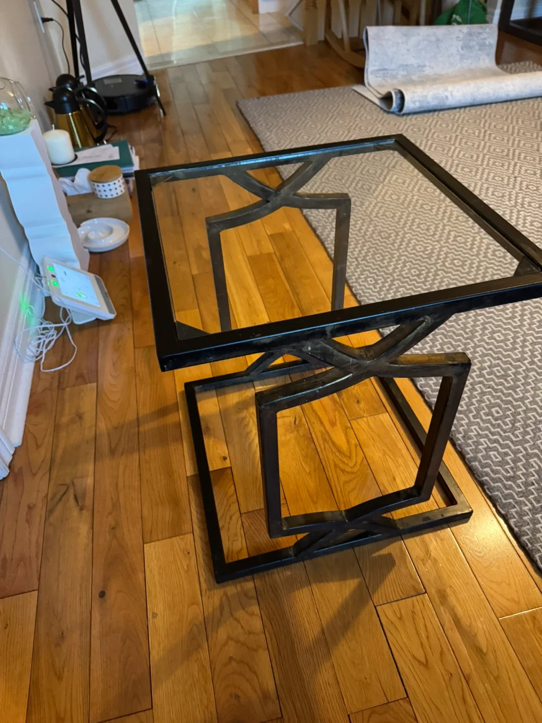 Black Metal & Glass Side Table image indicator(2)