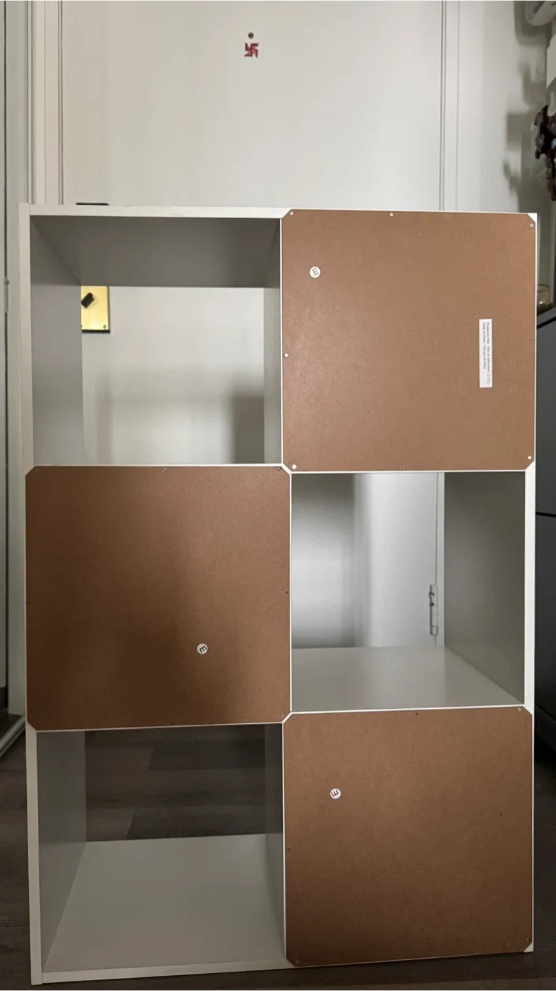 White 6-Cube Storage Shelf image indicator(2)