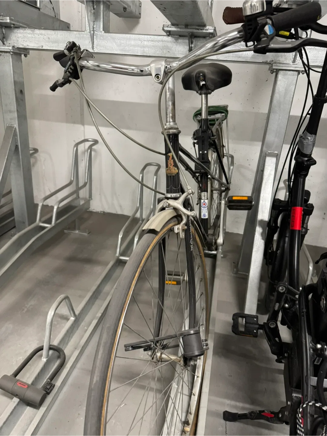 Vintage Raleigh Bicycle image indicator(3)