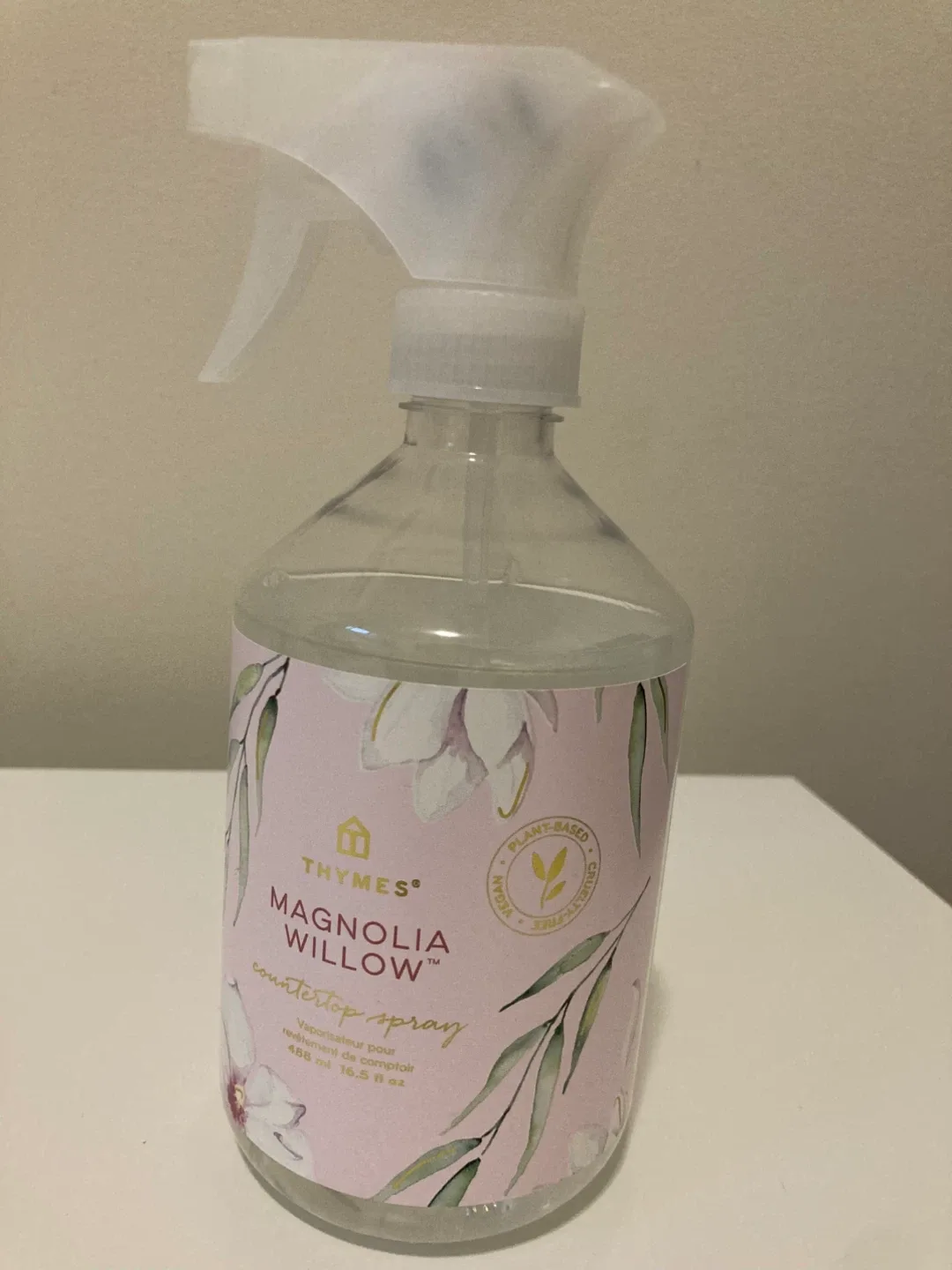 Thymes Magnolia Willow Countertop Spray image indicator(3)