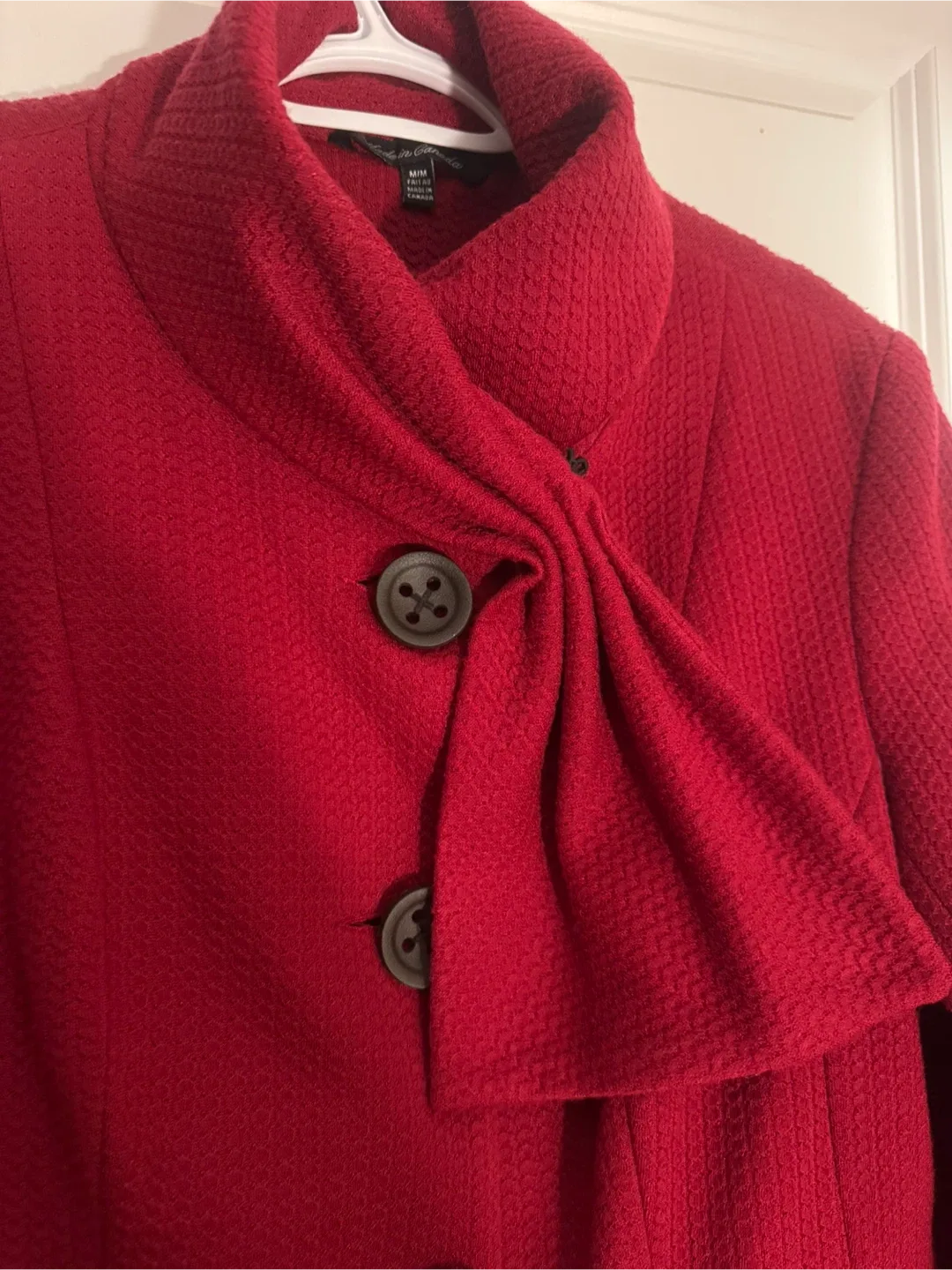 Le Chateau Red Coat - Size M image indicator(4)
