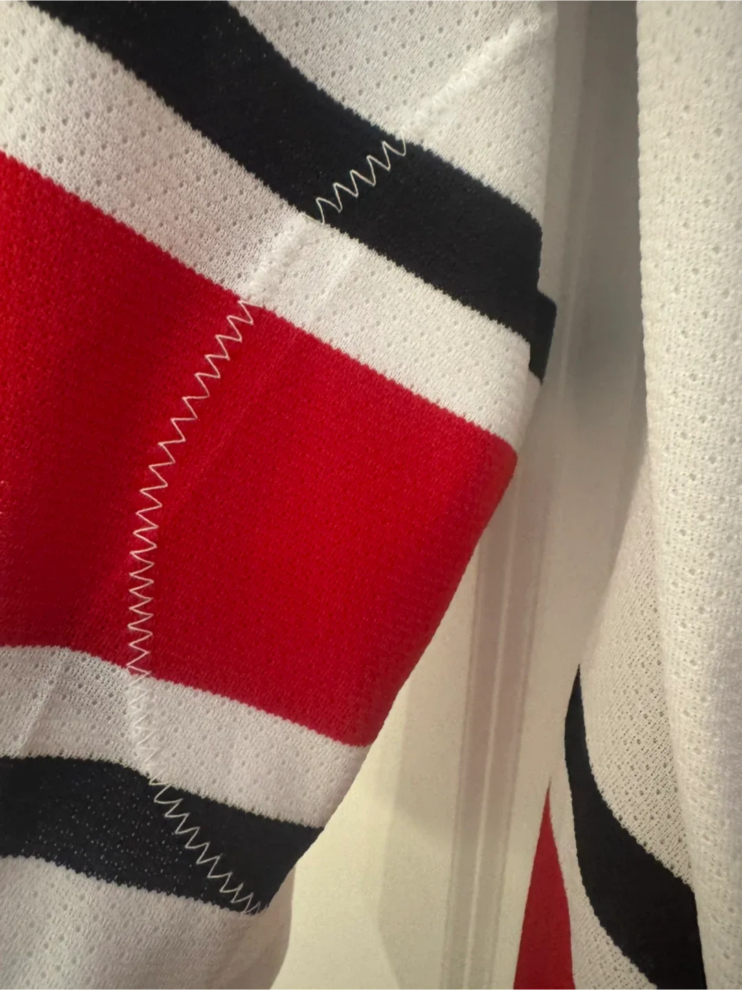 Athletic Knit 'The Hip' Hockey Jersey - M image indicator(6)