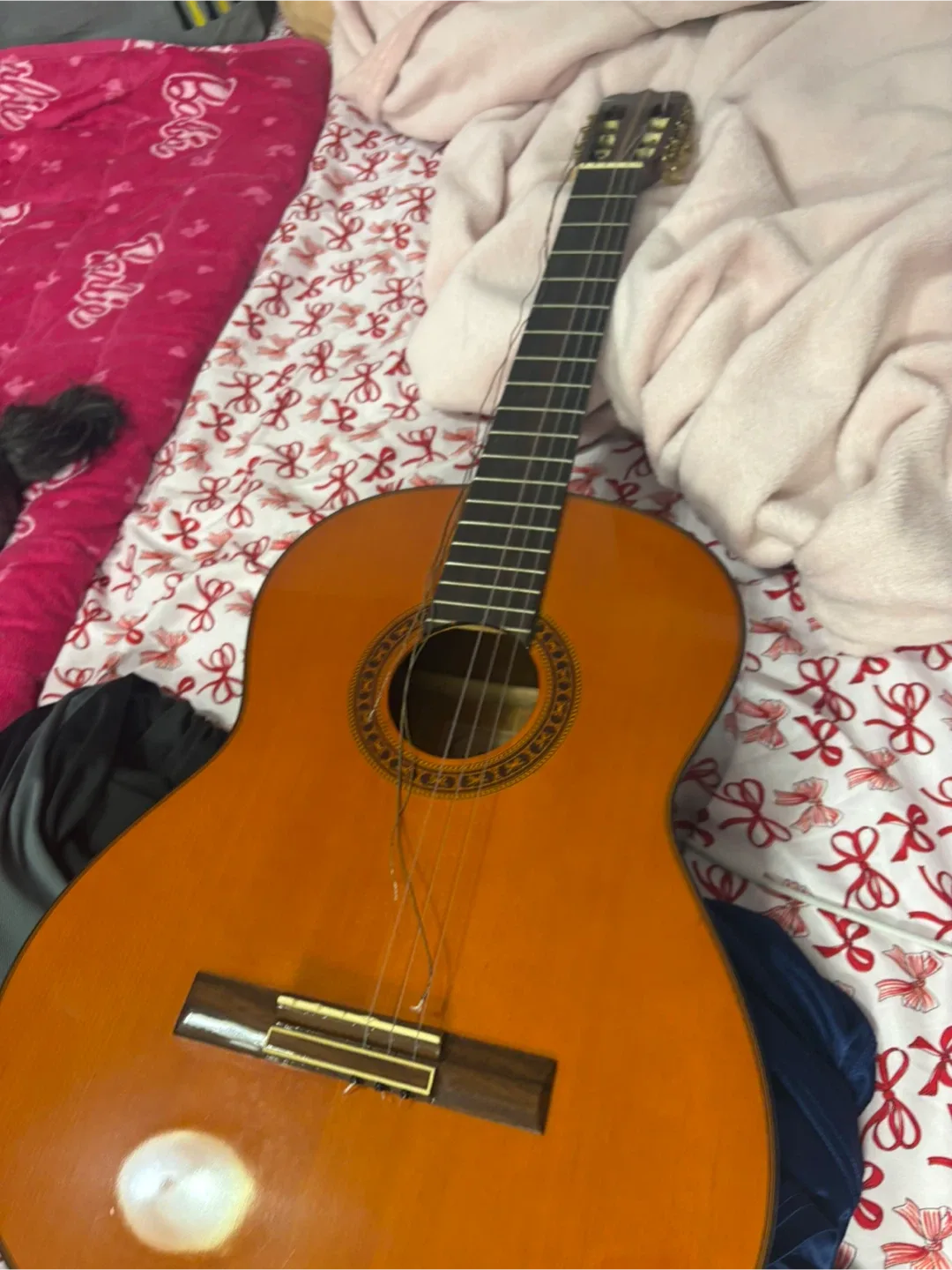 Vested Classical Guitar - Needs Restringing