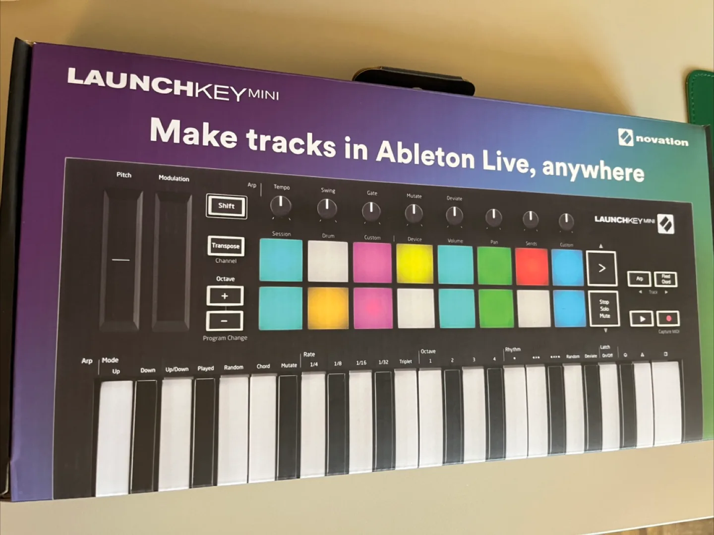 Novation Launchkey Mini MK3, 25-key - Like New! image indicator(4)