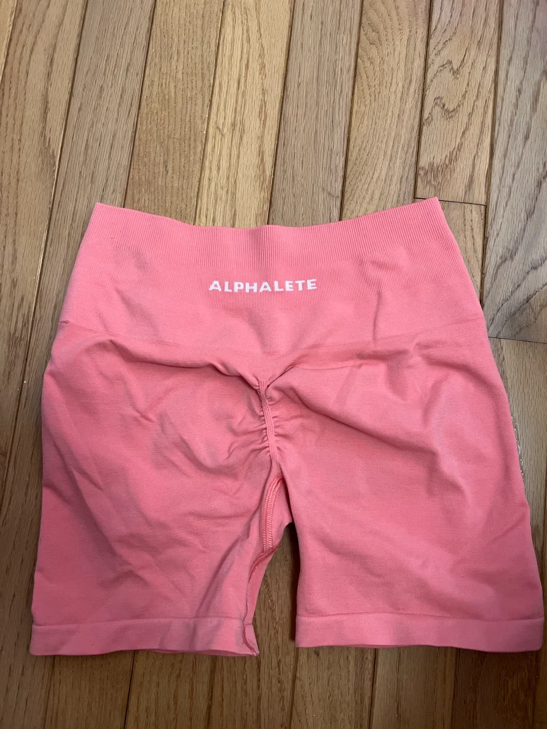 Alphalete Amplify Shorts - Coral