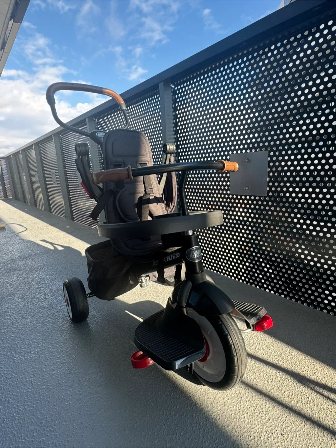 Radio Flyer 4-in-1 Stroll 'N Trike