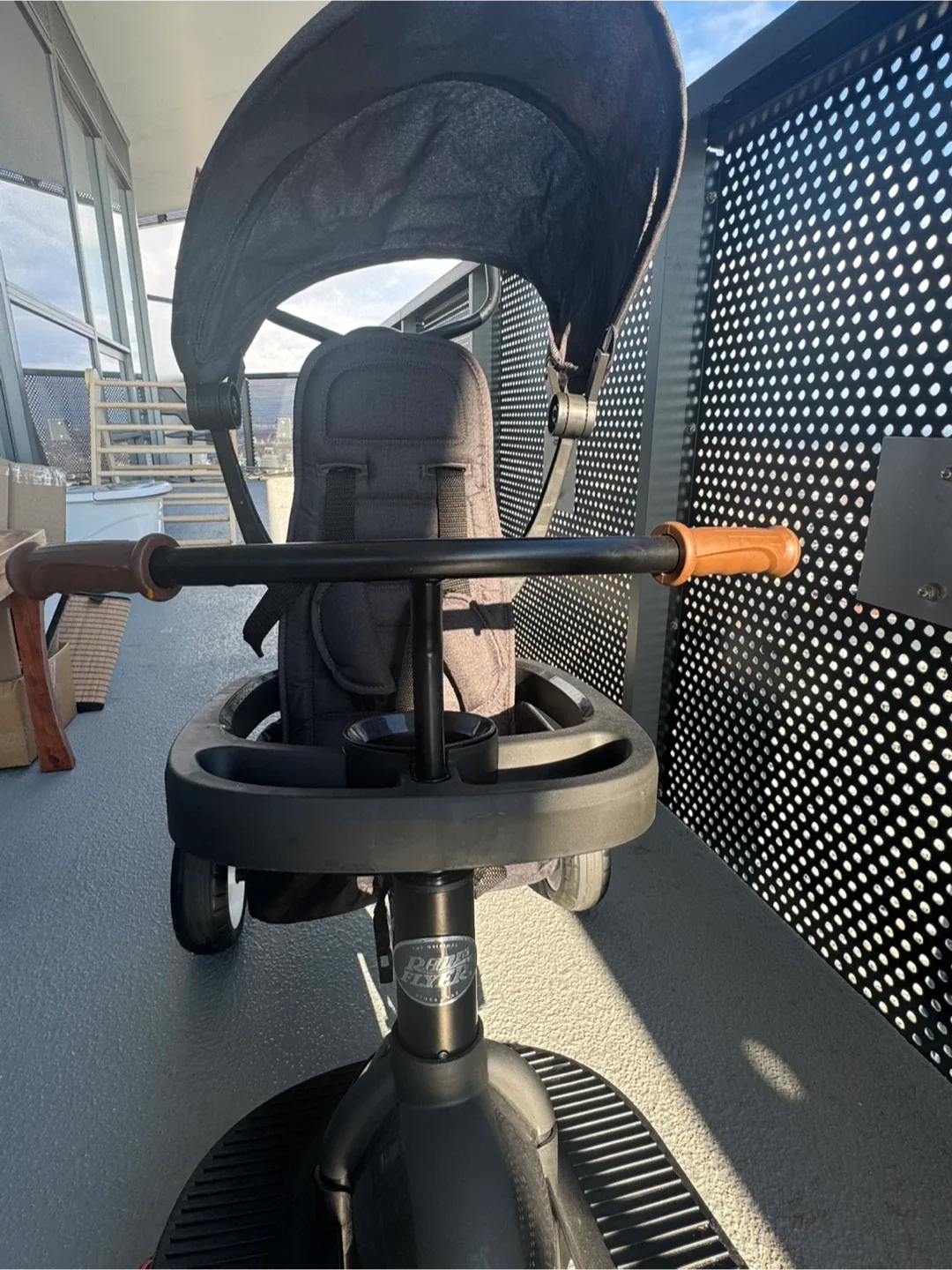 Radio Flyer 4-in-1 Stroll 'N Trike image indicator(3)