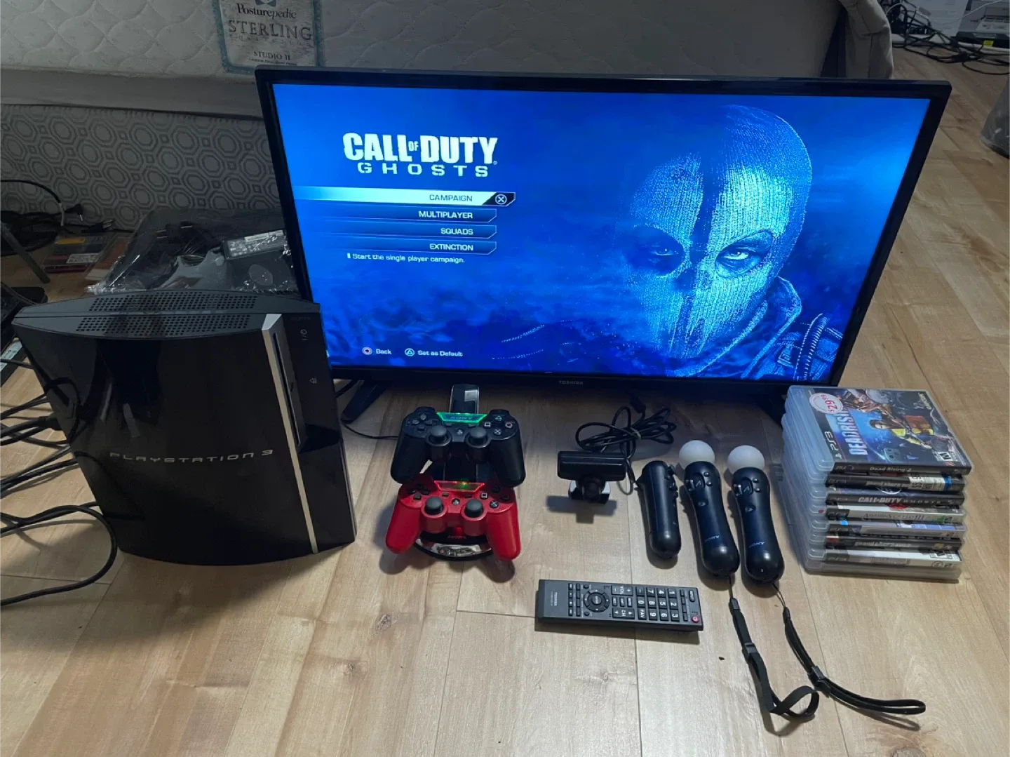 PlayStation 3 Bundle - Console, Games & Accessories image indicator(6)