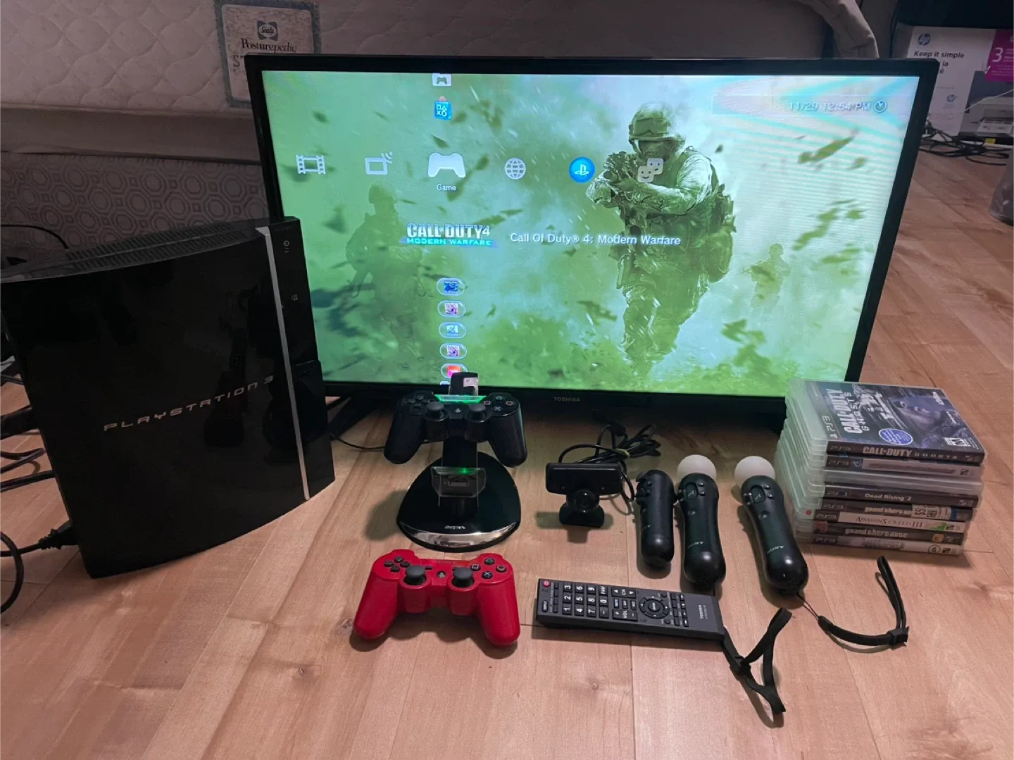 PlayStation 3 Bundle - Console, Games & Accessories image indicator(3)