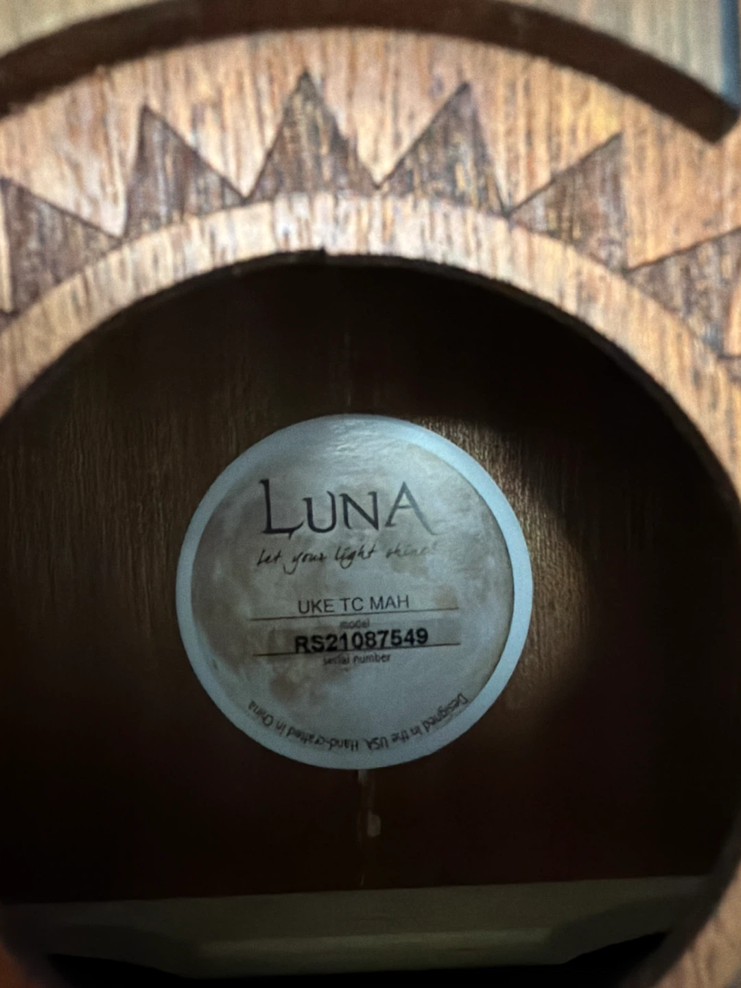Luna Ukulele (broken, no strings) - photo 3