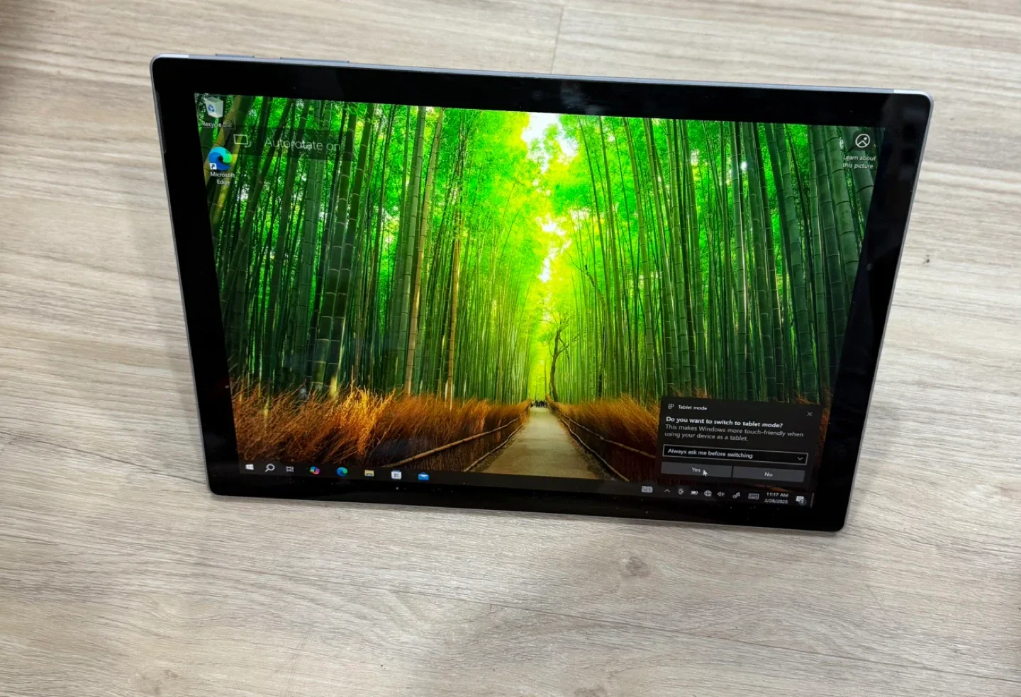 Surface Pro 5 1796 2 in 1 Touchscreen Laptop image indicator(3)