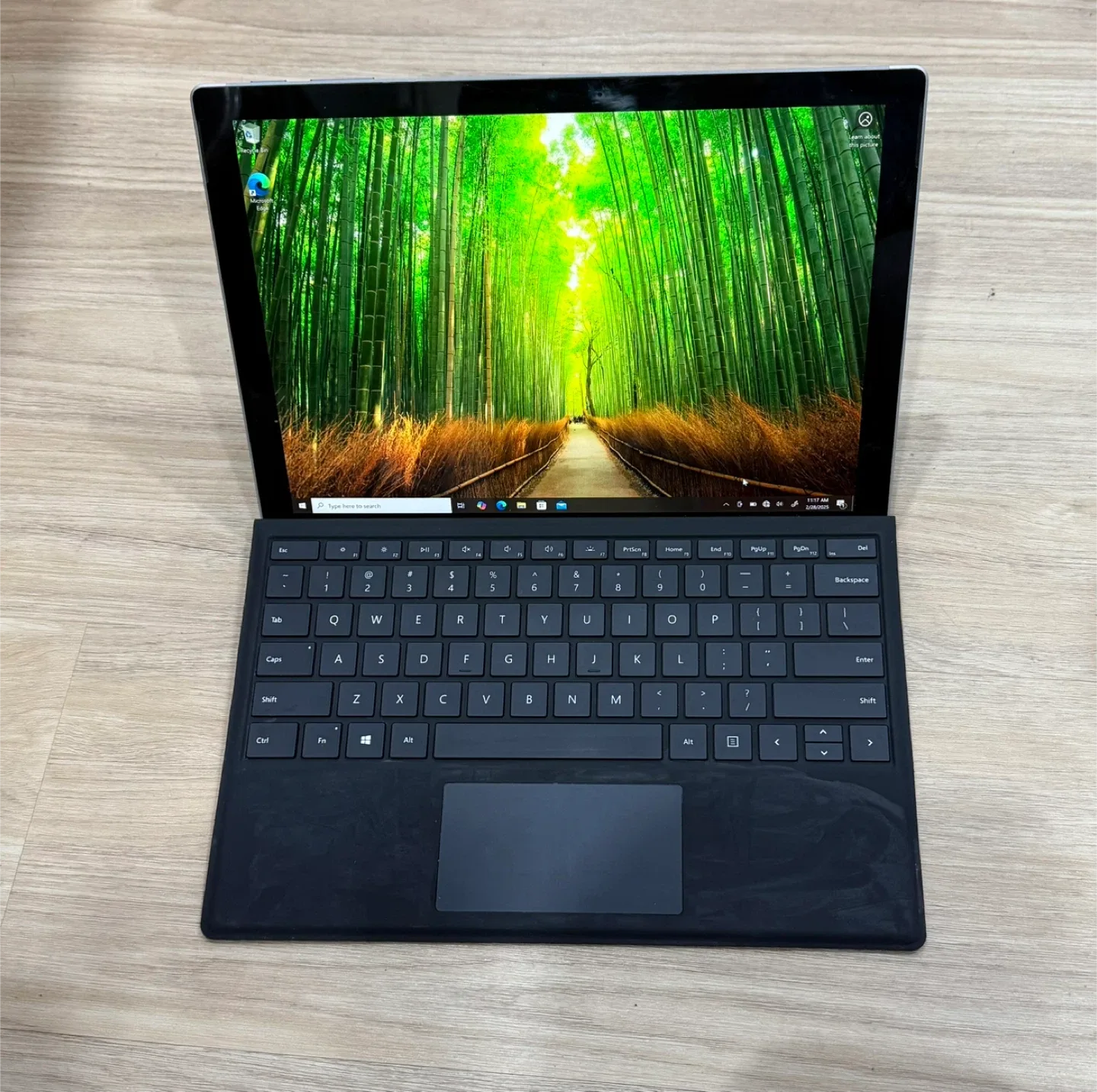 Surface Pro 5 1796 2 in 1 Touchscreen Laptop
