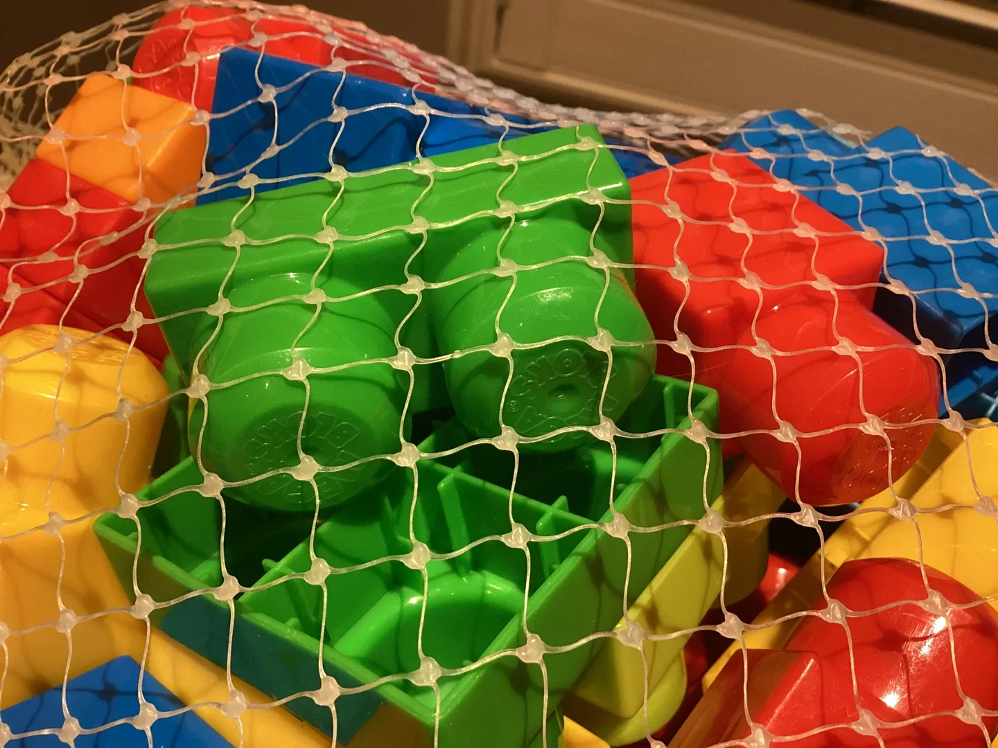 BAG OF ASSORTED MEGA BLOKS (SEE DESCRIPTION) image indicator(3)