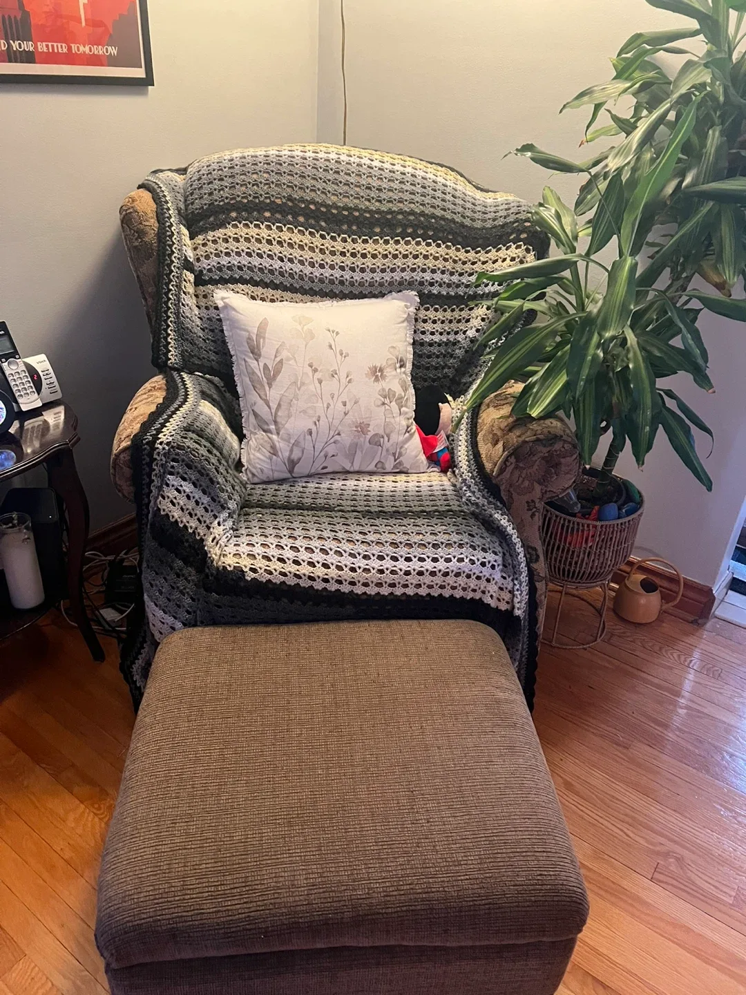 Floral Armchair with Ottoman image indicator(2)