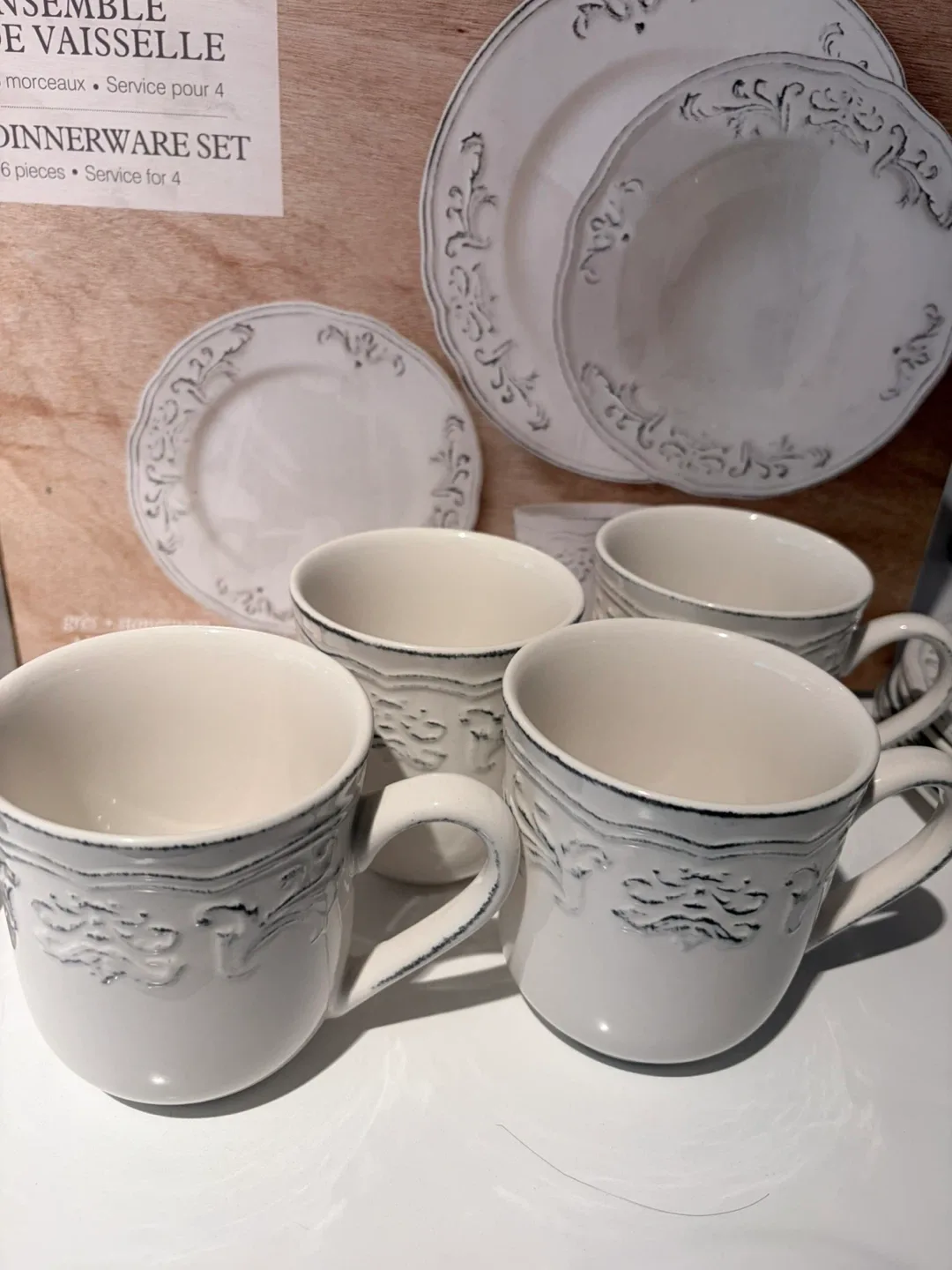 Stokes Athens Dove 16-Piece Dinnerware Set image indicator(2)