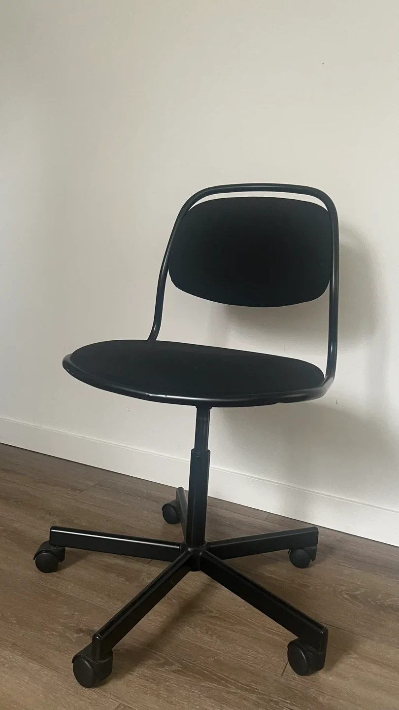 Black Swivel Office Chair